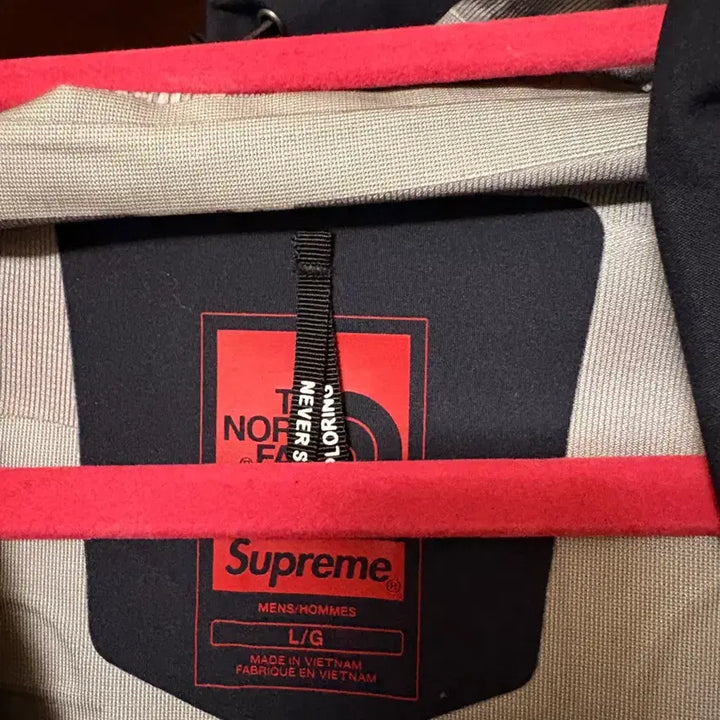 [BUNJANG] Supreme The North Face Times Square Windbreaker Jacket / 슈프림 노스페이스 타임스퀘어 바람막이 L