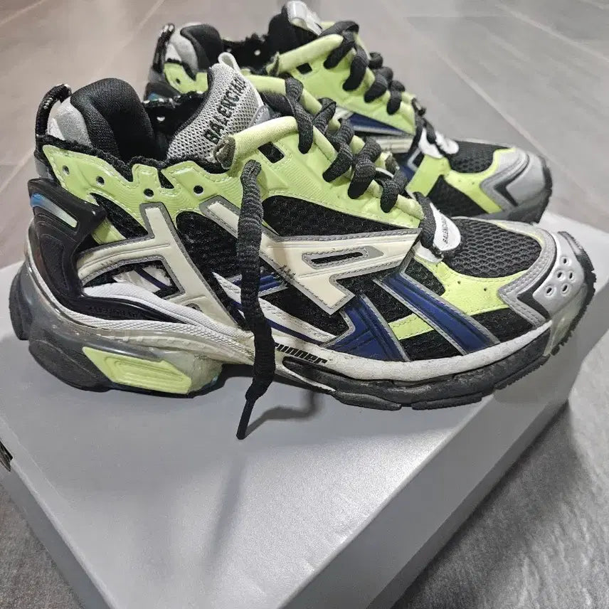 [BUNJANG] Balenciaga New Runner Sneakers / 발렌시아가 뉴러너