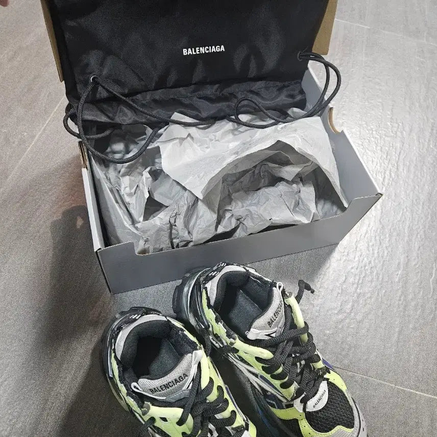 [BUNJANG] Balenciaga New Runner Sneakers / 발렌시아가 뉴러너