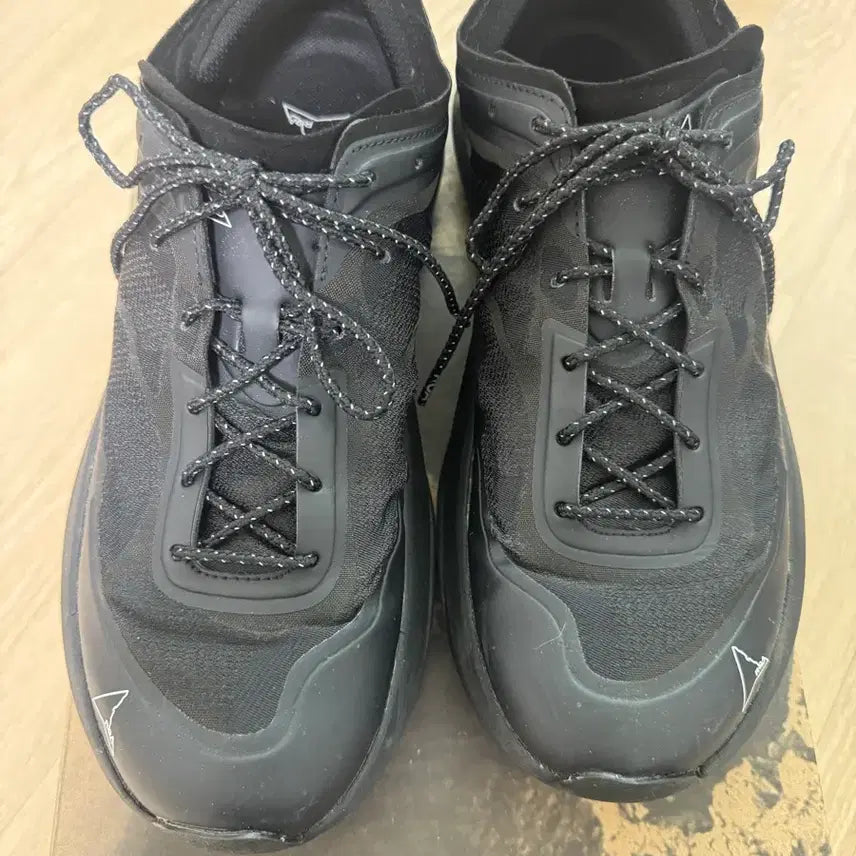 [BUNJANG] Roa Cellar 270 Black Sneakers / [42,270] 로아 셀라 270 판매