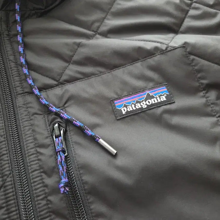 [BUNJANG] Patagonia Diamond Quilted Bomber Hooded Jacket Black L / 파타고니아 다이아몬드 퀼티드 봄버 후드 블랙 L
