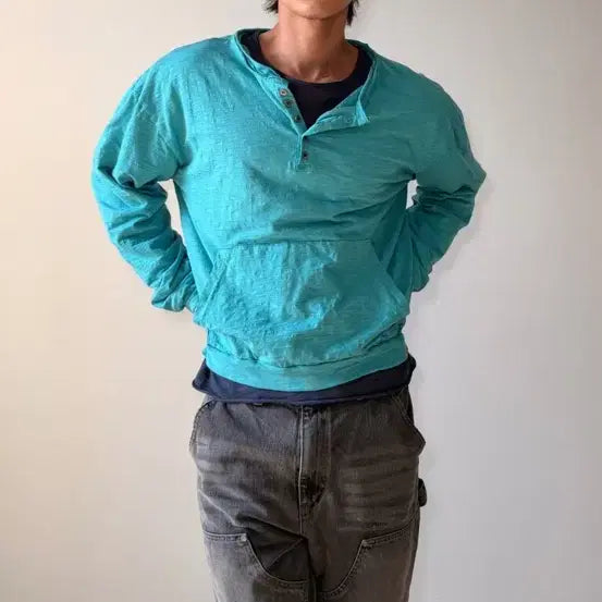 [BUNJANG] Vintage Mint Green Henley Long Sleeve T-shirt / 빈티지 민트색 버튼 긴팔 티셔츠 (터키색 헨리넥) 새상품