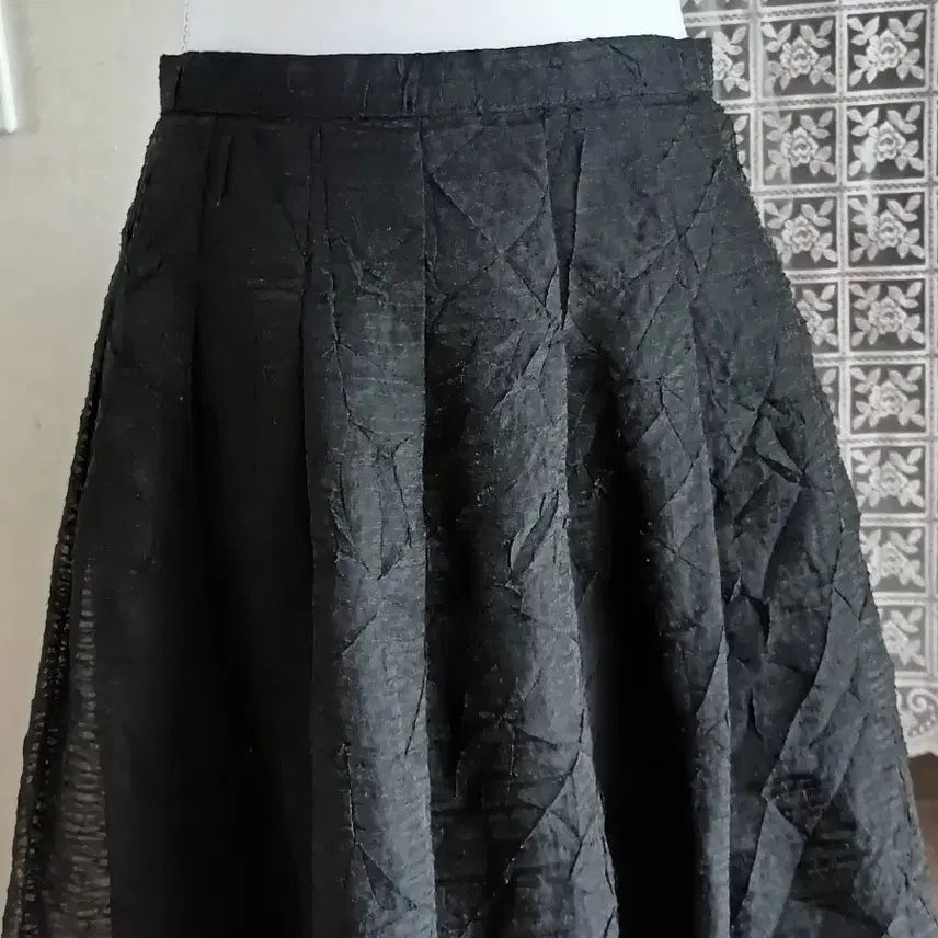 [BUNJANG] Black Pattern Flare Long Skirt / 패턴무늬 블랙 플레어 롱 스커트
