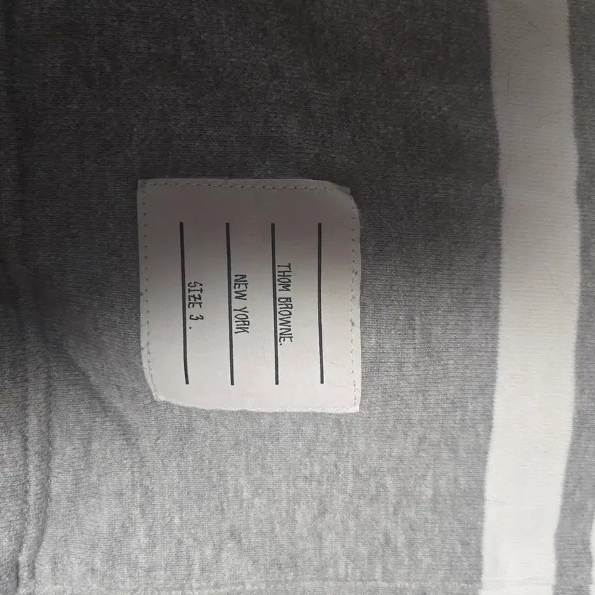 [SOLD OUT] 톰브라운 반바지 3사이즈