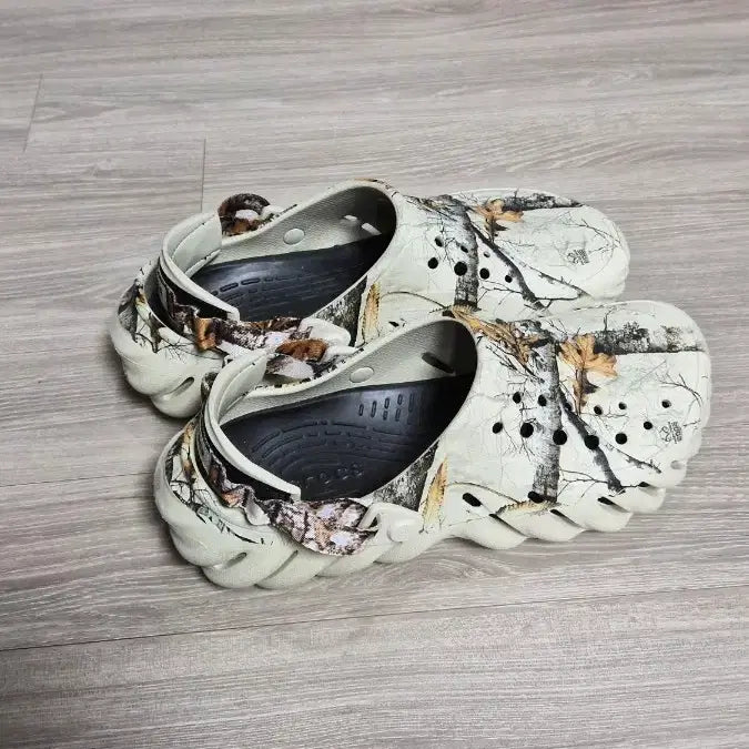 [BUNJANG] Crocs Echo Clog Real Tree Bone Sandals / 크록스 에코 클로그 리얼 트리 본