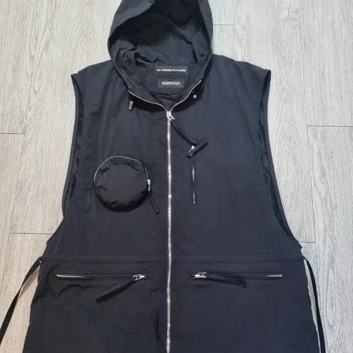 [BUNJANG] Altered Future Memory Space Nylon Vest / 얼터드퓨처 메모리스페이스 나일론 베스트 [1]