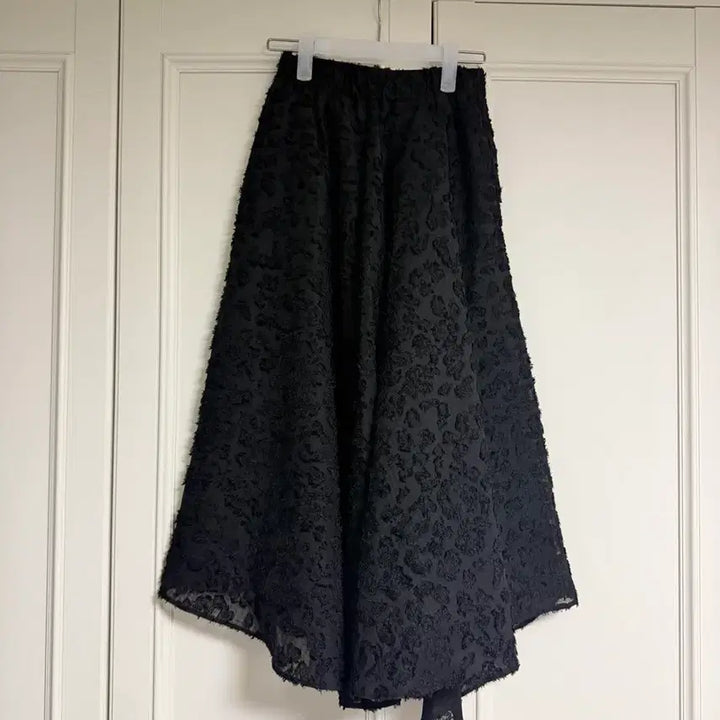 [BUNJANG] Raon Company Museela Black Skirt / 라온컴퍼니 (뮤제라) 블랙 스커트