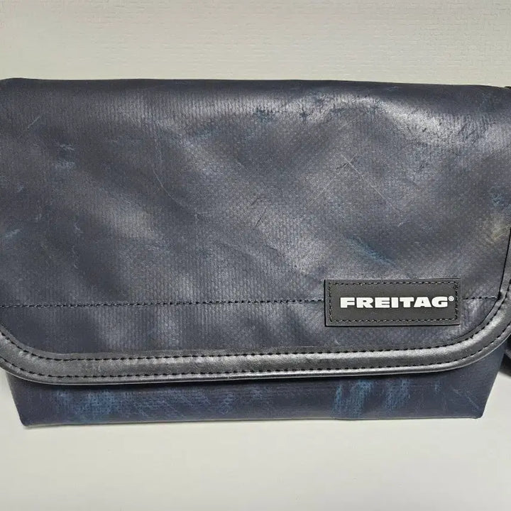 [BUNJANG] Freitag Hawaii Five-O Shoulder Bag / 프라이탁 하와이파이브오 하파오