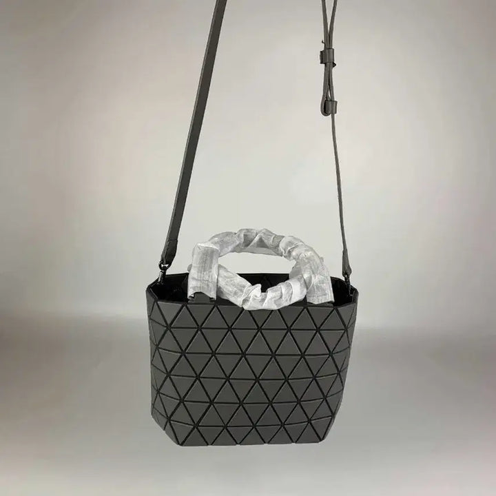 [SOLD OUT] 이세이 미야케 바오바오 크리스탈 매트 토트백