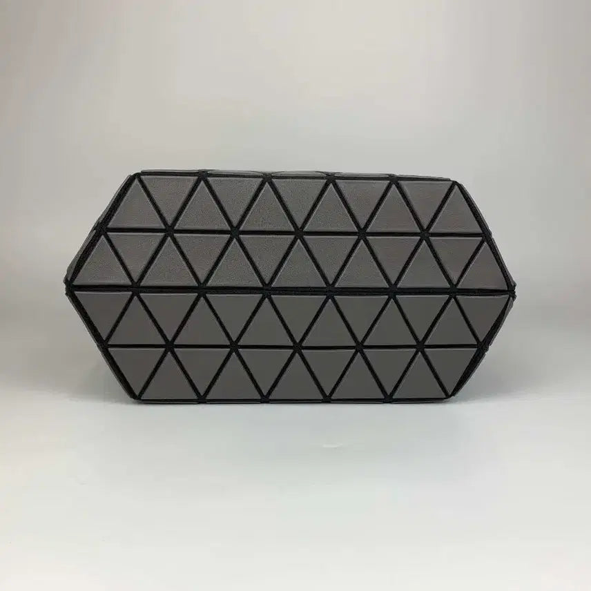 [SOLD OUT] 이세이 미야케 바오바오 크리스탈 매트 토트백
