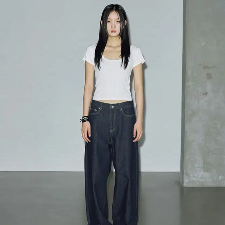 [BUNJANG] Helene Paris Logo Needle Point Wide Denim Pants / 헬레네파리스 로고 니들 포인트 와이드 데님 팬츠 [블루 블랙]