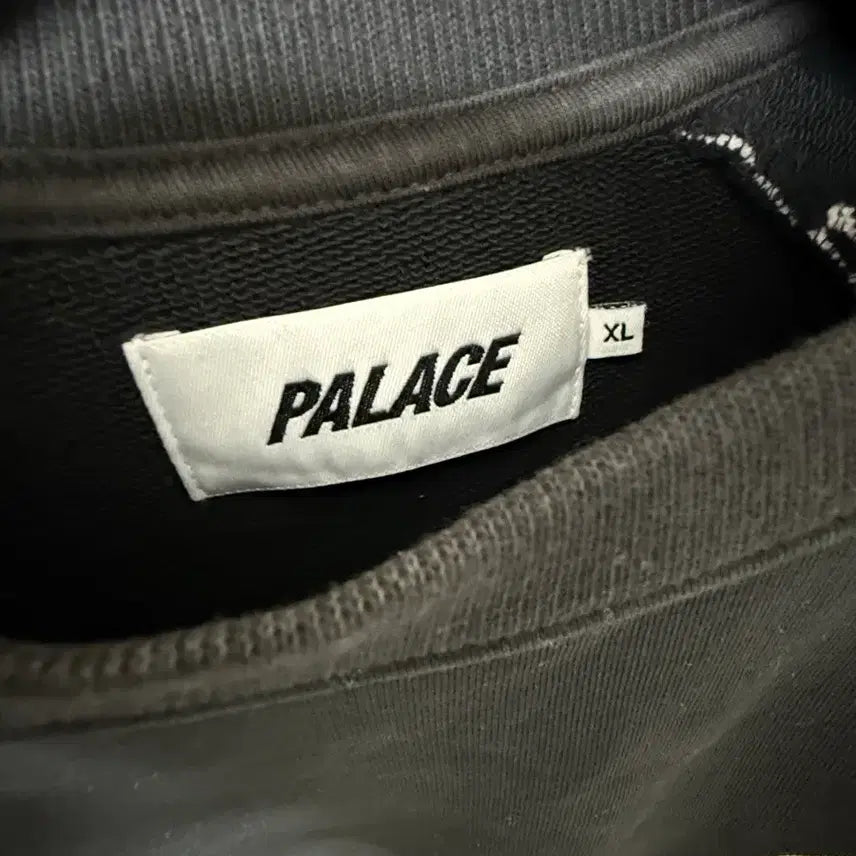 [BUNJANG] Palace Foulard Crewneck Sweatshirt Black XL / XL 팔라스 보울 아웃 크루넥 맨투맨 블랙