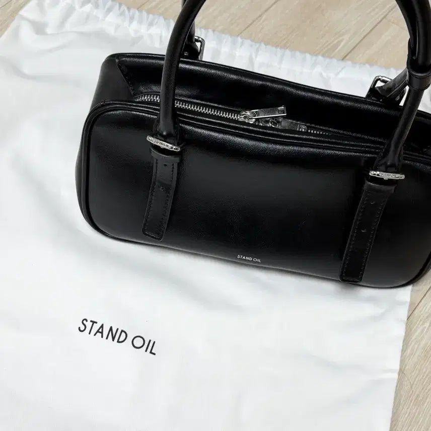 [SOLD OUT] 스탠드오일 스퀘어 볼링백 숄더백 블랙