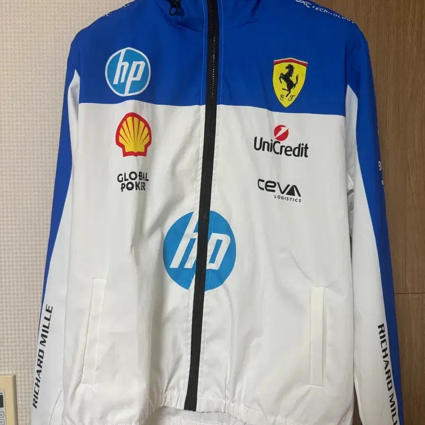 [SOLD OUT] F1 페라리 바람막이 xl