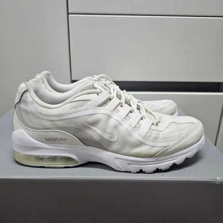 [BUNJANG] Nike Air Max VG-R White Sneakers / :275나이키 에어맥스 VG-R 흰색 운동화  -849