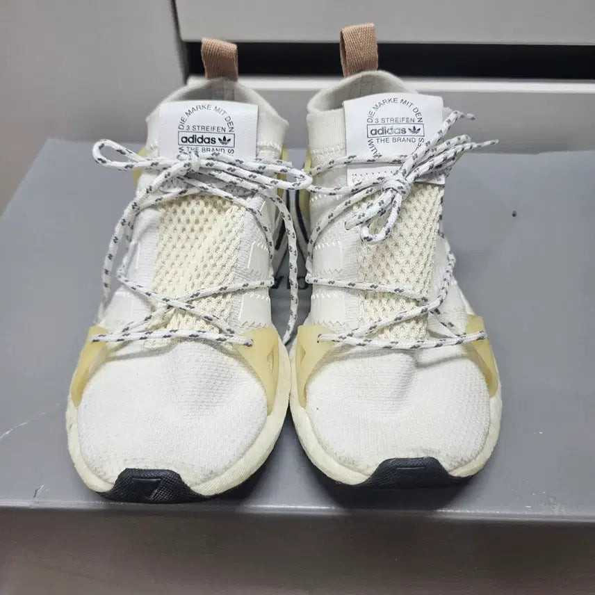 [BUNJANG] Adidas Originals Arkhyn Sneakers / 225 아디다스 오리지널스 알킨  -851