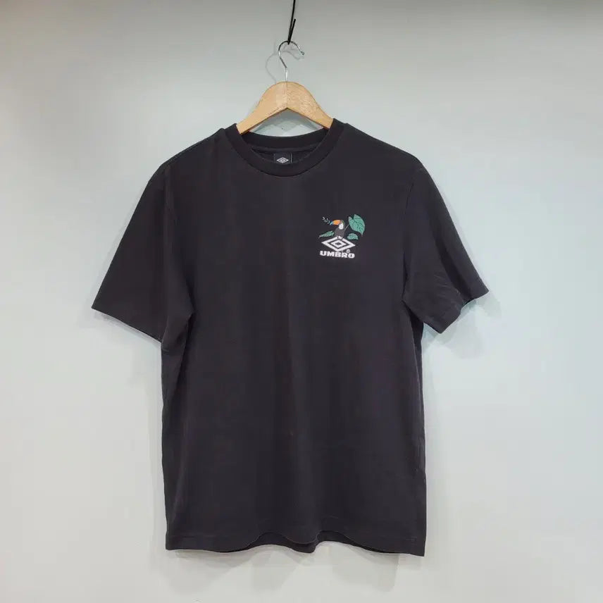 [BUNJANG] Umbro Black Short Sleeve T-Shirt / 엄브로 검정색 반팔 티셔츠