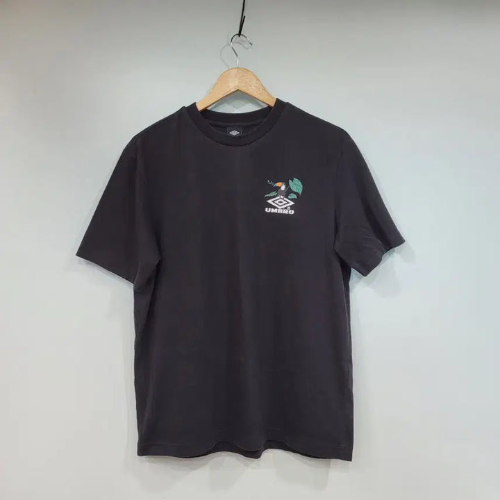 [BUNJANG] Umbro Black Short Sleeve T-Shirt / 엄브로 검정색 반팔 티셔츠