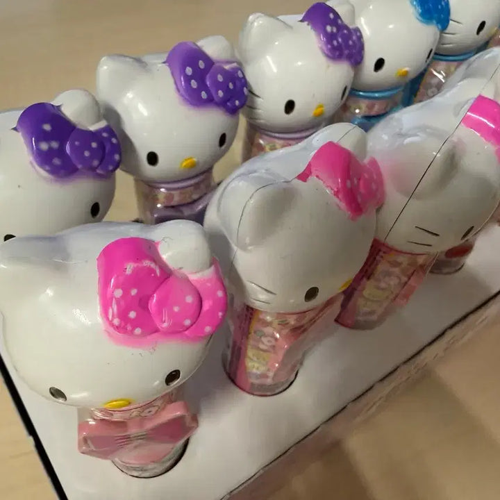 [BUNJANG] Hello Kitty 1999 Classic Figure Set (12 Pieces) / 헬로키티 고전 1999년 피규어 희귀템 12개 세트