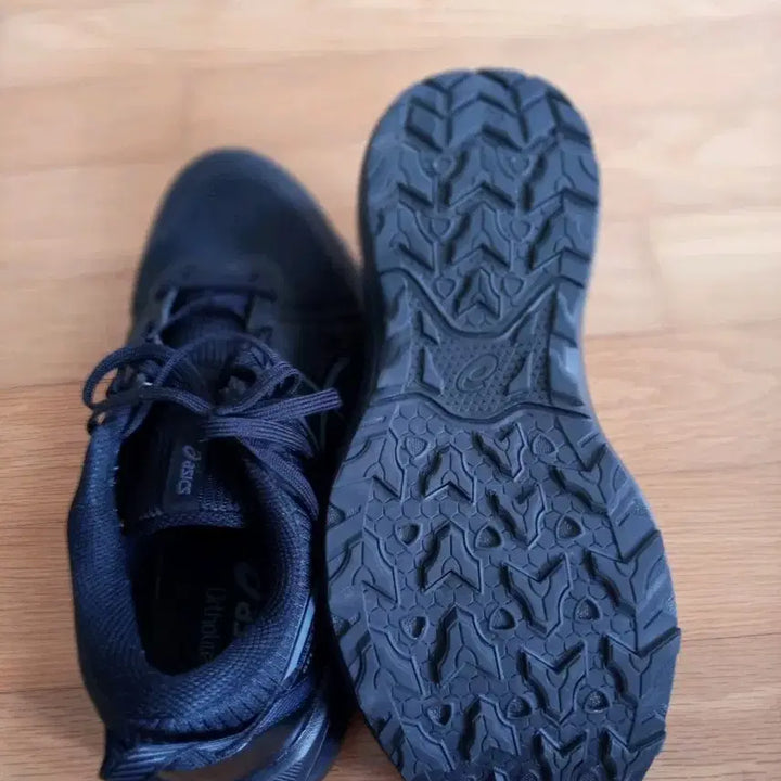 [SOLD OUT] 아식스 GT-2000 14 올블랙 남성 런닝화