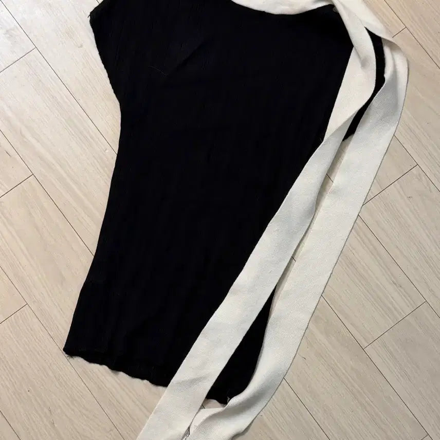[BUNJANG] Ribbon Tie Knit New / 리본 타이 니트 새상품