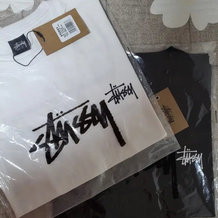 [BUNJANG] Stussy Basic T-shirt (Black/White) / 미개봉새상품)스투시 베이직 반팔티 (블랙 화이트)