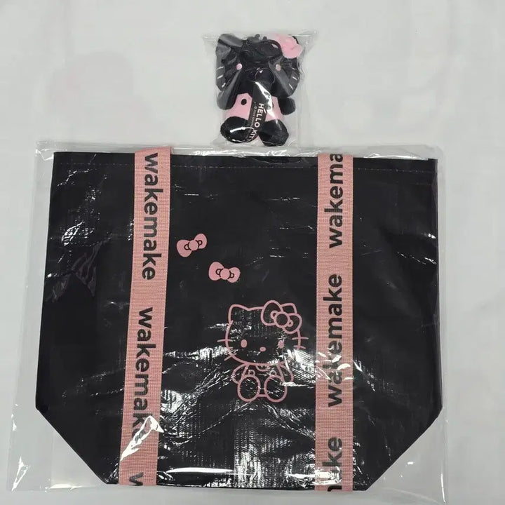 [SOLD OUT] 웨이크메이크 헬로키티 인형키링 + 헬로키티 타포린백