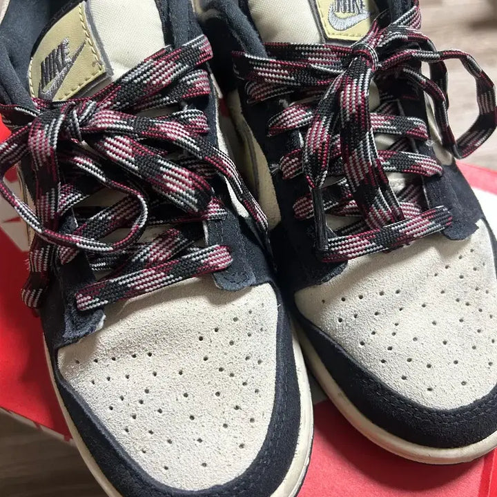 [BUNJANG] Nike Dunk Low Suede Sneakers / 나이키 덩크 로우 스웨이드