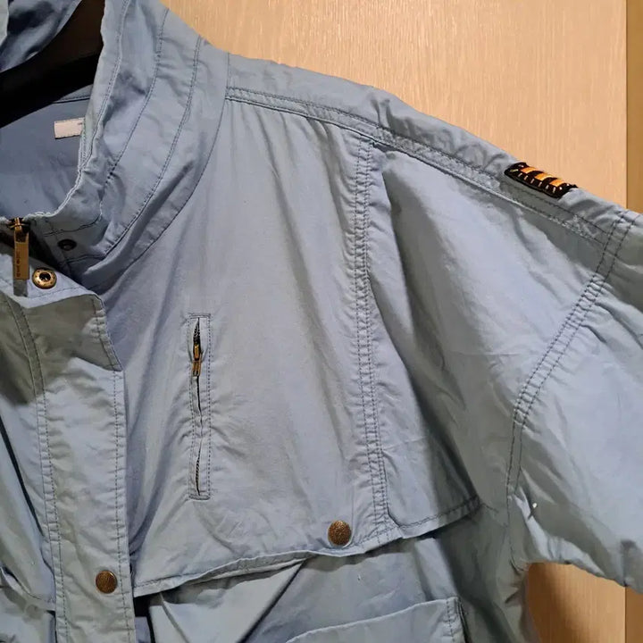 [BUNJANG] HUM Sky Blue Windbreaker Jumper Size 66 / HUM 하늘색 바람막이 점퍼사이즈66