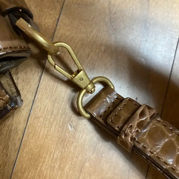 [BUNJANG] Loose &amp; Lounge Brown Crocodile Leather Mini Bag / 브라운 크로커 가죽 루즈앤라운지 택포3만원