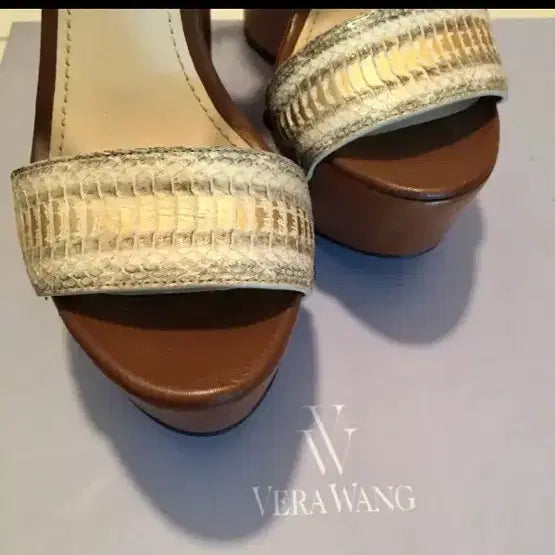 [BUNJANG] Vera Wang Wedge Sandals / (220-225) 베라왕 정품 플랫폼 웻지 샌들