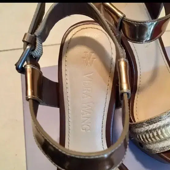 [BUNJANG] Vera Wang Wedge Sandals / (220-225) 베라왕 정품 플랫폼 웻지 샌들