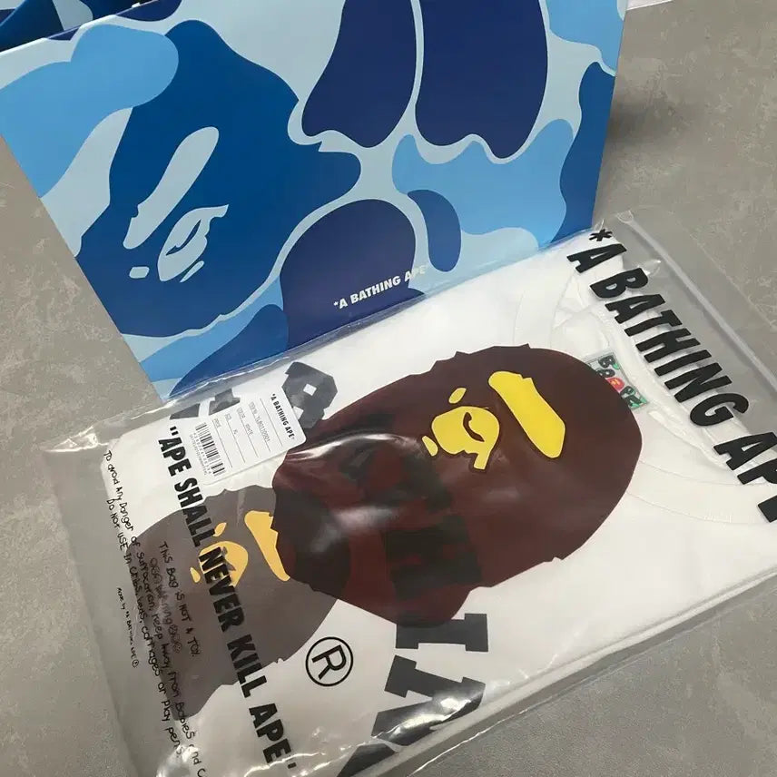 [BUNJANG] A Bathing Ape College Short Sleeve T-Shirt White / 베이프 컬리지 반팔 티셔츠 화이트 [M,XL]