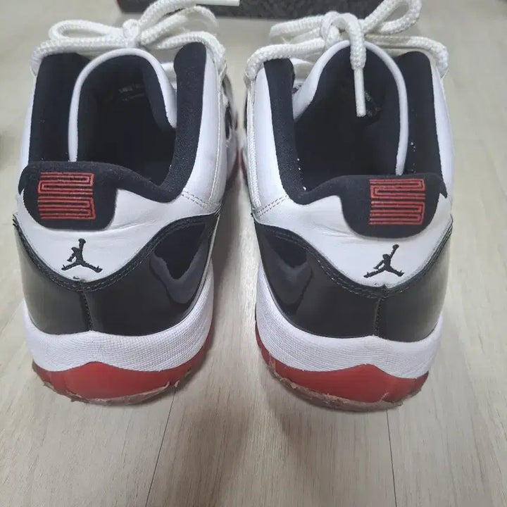 [BUNJANG] Nike Air Jordan 11 Low Concord Bred (290) / 나이키 에어 조던 11 로우 콩코드 브레드 (290)