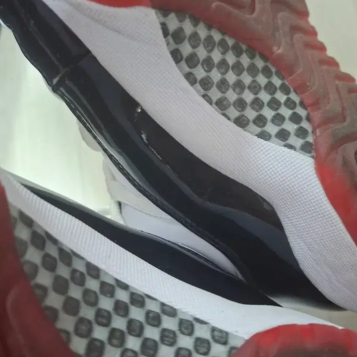 [BUNJANG] Nike Air Jordan 11 Low Concord Bred (290) / 나이키 에어 조던 11 로우 콩코드 브레드 (290)