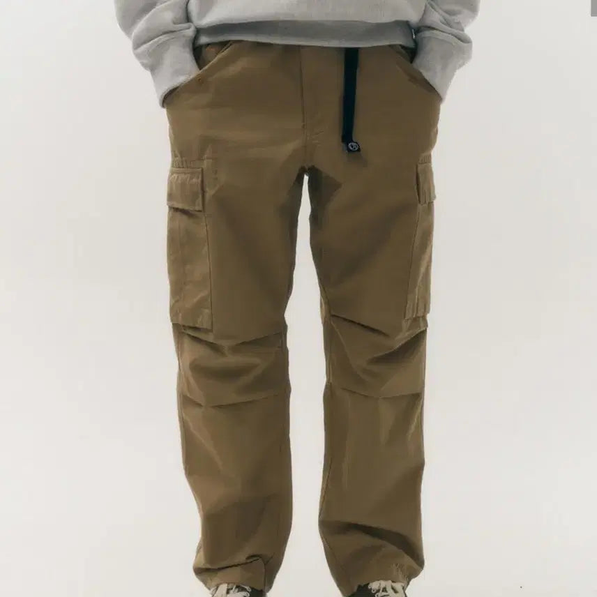 [BUNJANG] 아웃스탠딩 BELTED CARGO PANTS BEIGE L사이즈 / 아웃스탠딩 BELTED CARGO PANTS BEIGE L사이즈