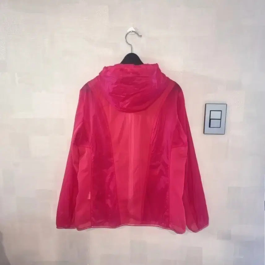 [SOLD OUT] 로베르타 디 까메리노 여성 바람막이 100