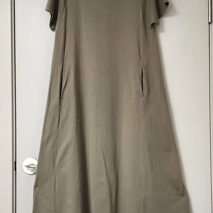 [BUNJANG] Oversized Khaki Long Dress / (새상품)체형커버 카키색 박시핏 롱원피스(시원한 원피스 등하원룩)
