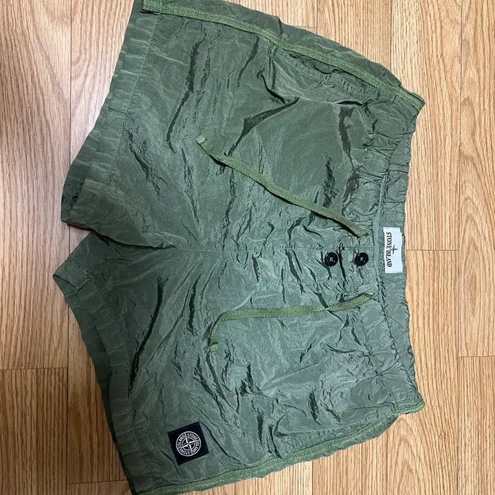 [BUNJANG] Stone Island Swim Pants Khaki L / 스톤아일랜드 스윔팬츠(L/카키)
