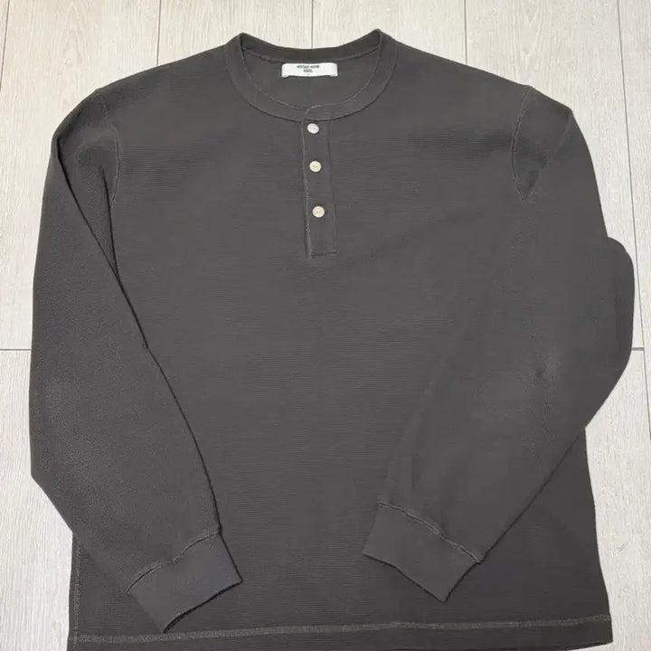 [BUNJANG] Unionblue Waffle Henry Neck Long Sleeve T-shirt Graphite / [L] 유니온블루 와플 헨리넥 롱슬리브 티셔츠 그라파이트