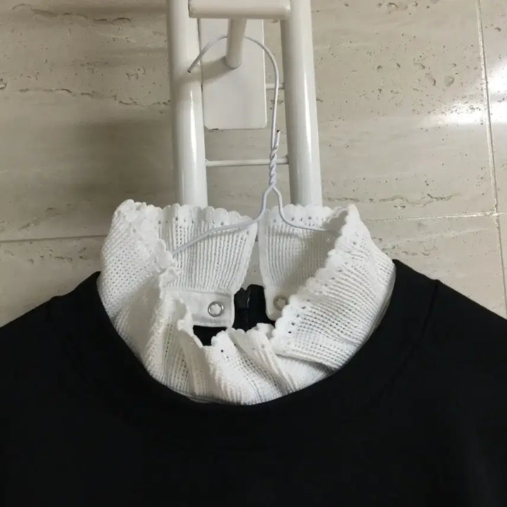 [SOLD OUT] SANDRO 산드로 플라워 패치 스웻 맨투맨 66
