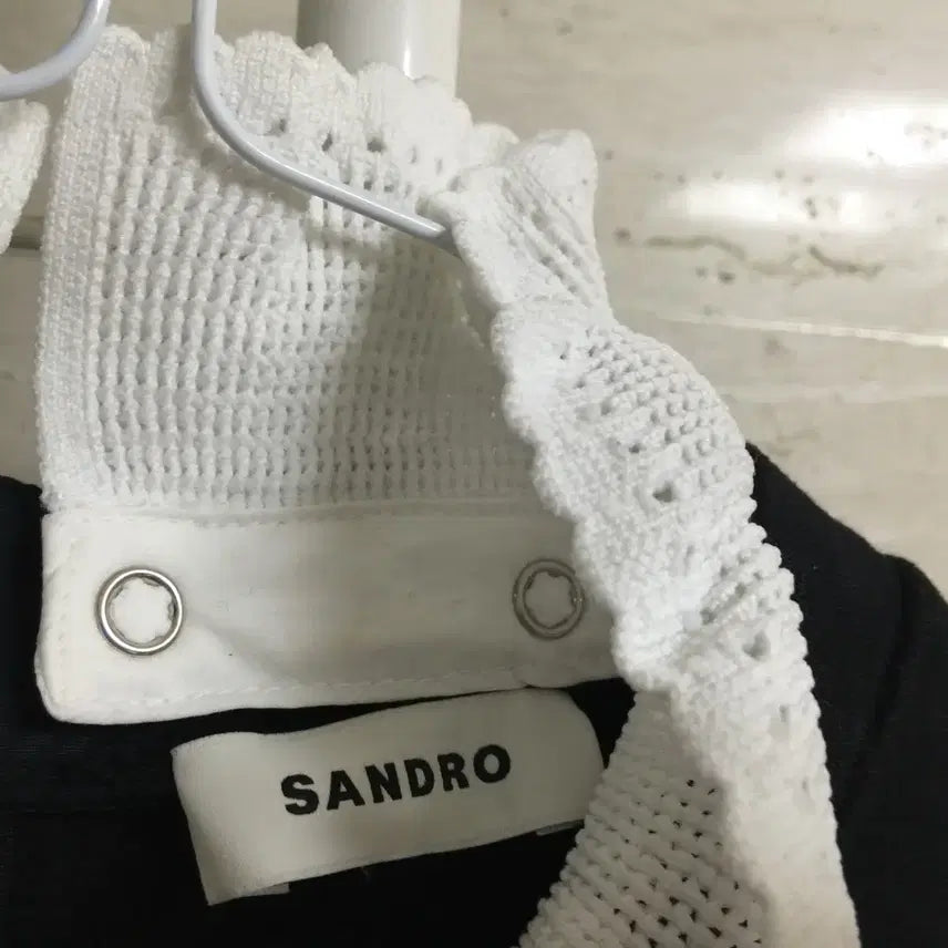 [SOLD OUT] SANDRO 산드로 플라워 패치 스웻 맨투맨 66