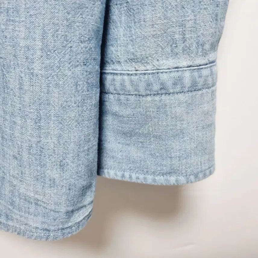 [BUNJANG] Unisex 2024 Polo Denim Long Sleeve Shirt / 남성 여성 공용 2024 폴로 큐알 데님 청 긴팔 남방 셔츠