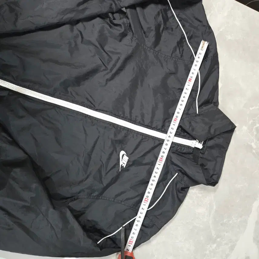 [BUNJANG] Nike Black Windbreaker Jacket / 나이키 블랙 바람막이 자켓