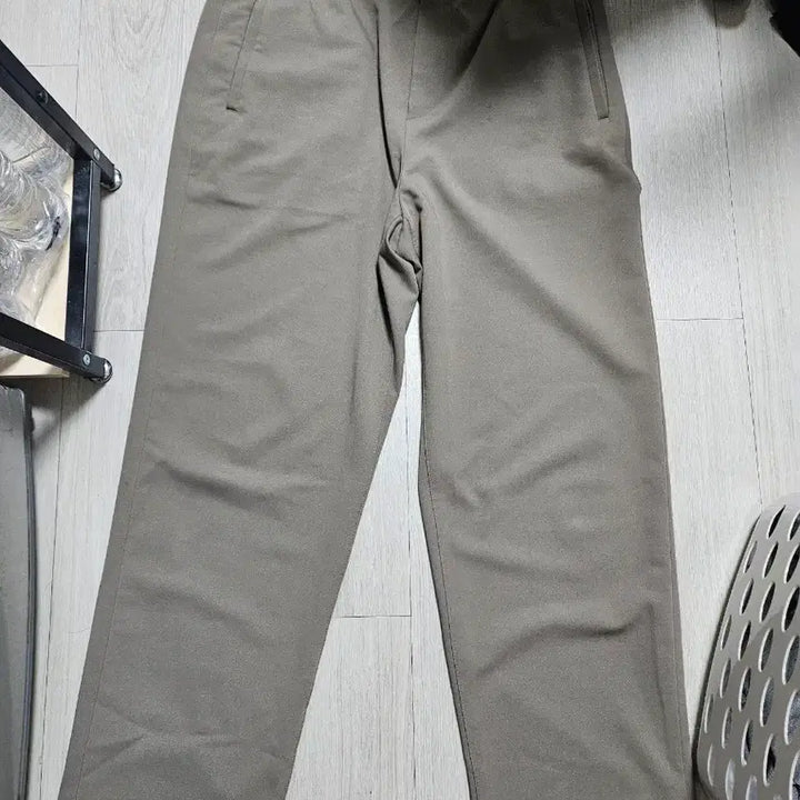 [BUNJANG] Series 247 Bending Slacks Khaki Beige / 시리즈 247 밴딩 슬랙스 카키 베이지색