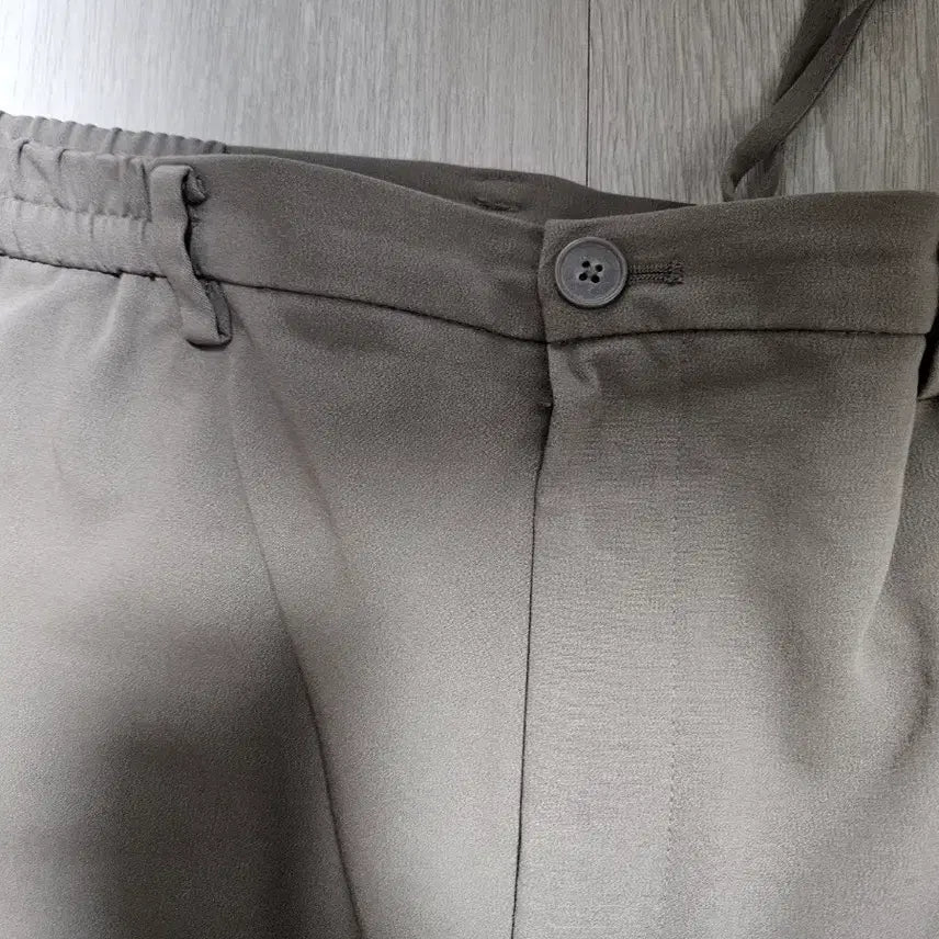 [BUNJANG] Series 247 Bending Slacks Khaki Beige / 시리즈 247 밴딩 슬랙스 카키 베이지색