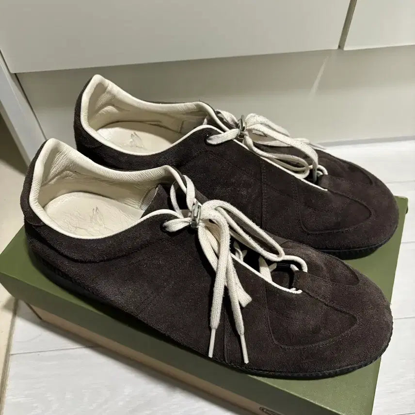 [BUNJANG] Devsillusion Racing Trainers Brown Suede Sneakers 270 / 데베시용 레이싱 트레이너스08 270