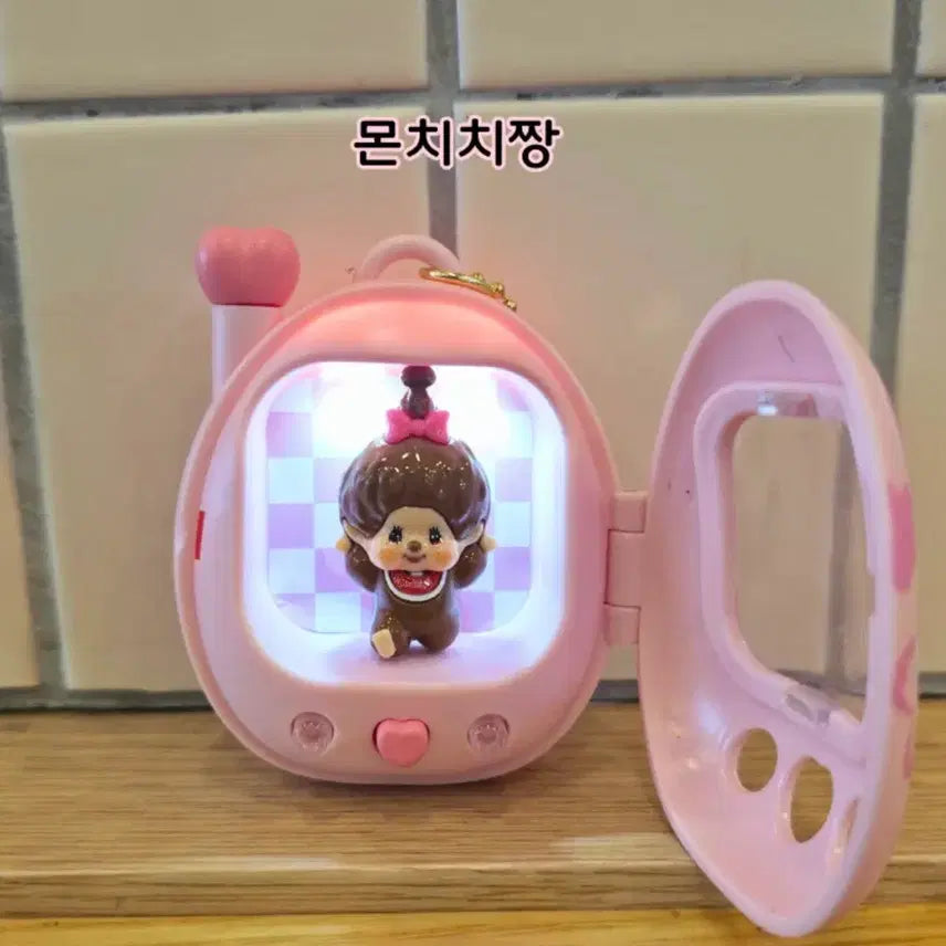 [BUNJANG] 몬치치 다마고치 라이트 키링 2종 새상품 / 몬치치 다마고치 라이트 키링 2종 새상품
