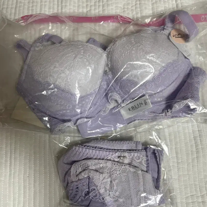 [BUNJANG] 에블린 시그니처 레이스 블린 브라 70B / 에블린 시그니처 레이스 블린 브라 70B
