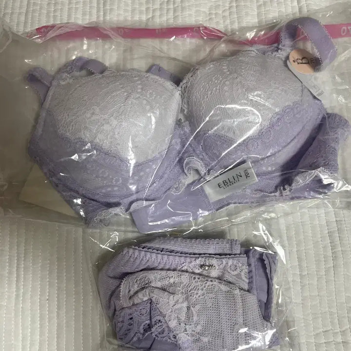[BUNJANG] 에블린 시그니처 레이스 블린 브라 70B / 에블린 시그니처 레이스 블린 브라 70B